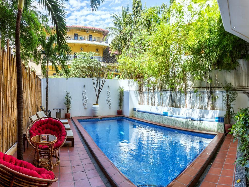 Jasmin Monument Hotel Phnom Penh Exteriör bild